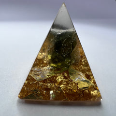 Moldavite Orgone Generator Pyramid – 20mm