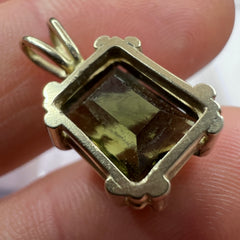 Exquisite Faceted Moldavite Pendant – Solid 14k Gold