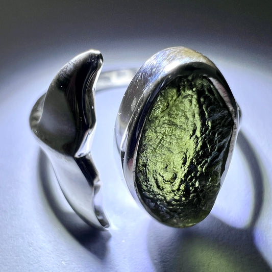 Whale Tail Motif Sterling Silver Moldavite Ring - 9.5 (T)