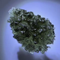 4.68g Moldavite with prominent Lechateliarite.
