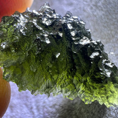 4.68g Moldavite with prominent Lechateliarite.
