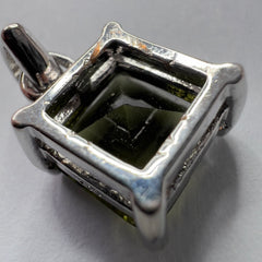 Faceted Moldavite "Square" cut pendant - 3.09ct