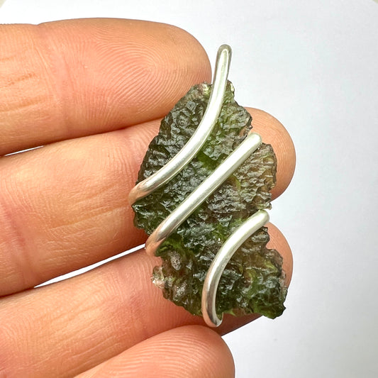 4.89g Maly Chlum Moldavite Pendant in Sterling Silver