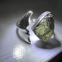 Whale Tail Motif Sterling Silver Moldavite Ring - Q (8)