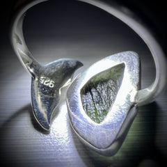 Whale Tail Motif Sterling Silver Moldavite Ring - R (8.5)
