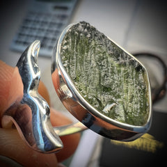 Whale Tail Motif Sterling Silver Moldavite Ring - T (9.5)