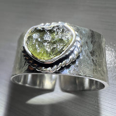 0.6g Heart Chlum Moldavite Ring — Wrought Silver Size S (Adjustable)