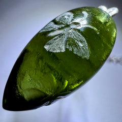 Butterfly Motif Pendulum (2.50g)