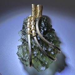2.2g Chlum Moldavite Pendant– 14k Gold