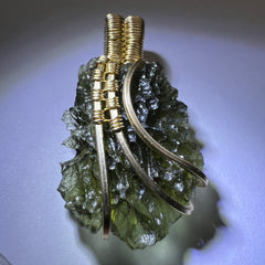 2.2g Chlum Moldavite Pendant– 14k Gold