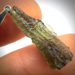 0.92g Moldavite Rhodium-Plated Silver Pendant