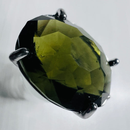 Exquisite Oval-Cut Faceted Moldavite Pendant — 6.99 ct