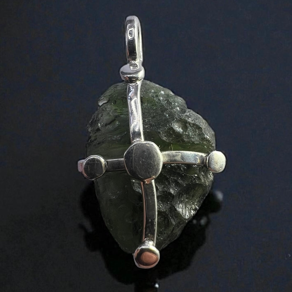 Moldavite crystal benefits
