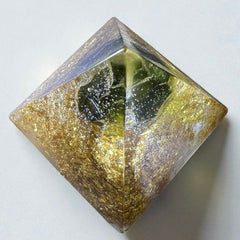 Moldavite Orgone Generator Pyramid – 18mm