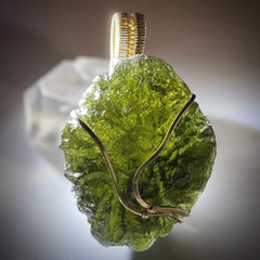 8.9g Chlum Moldavite Pendant in 14k Gold