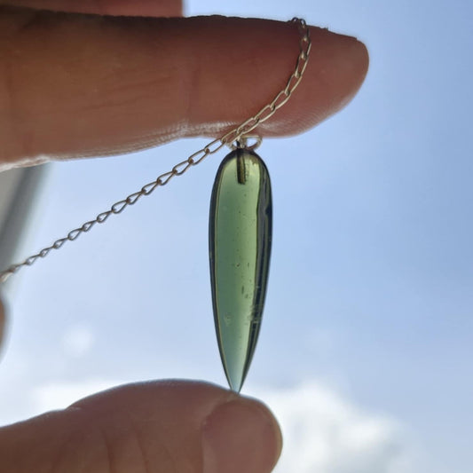 2.4g Light Pendulum – Hand-Carved by Pavlína Čambalová