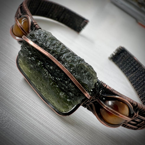 Copper Wire Wrapped Bracelet with Tigers Eye | 3.58g | Marouskovo Pole