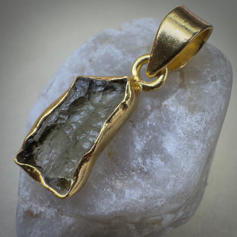 Gold Plated Sterling Silver Moldavite Pendant | 1.69g | Chlum