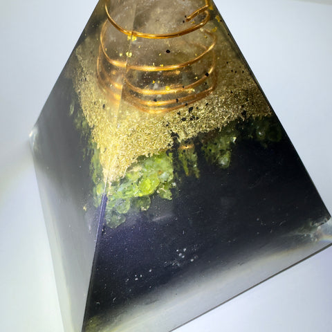Orgone Generator Pyramid - Moldavite, Copper Spirals, Shungite, Olivine & Quartz | 75mm | Chlum