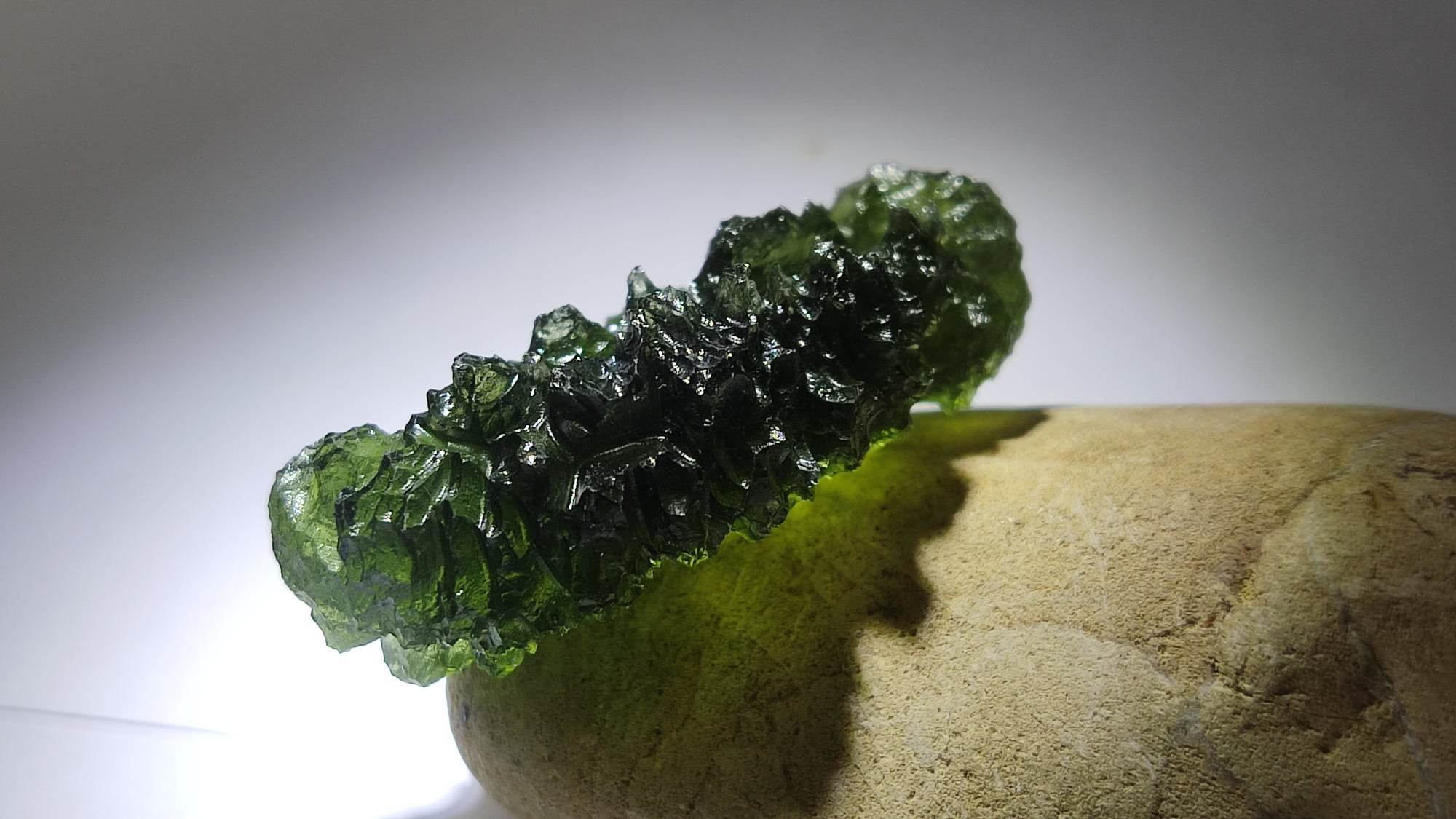 Beautiful Moldavite 8.46gr - intricate sculpturing