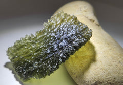 Moldavite 5.20gr - Pale, matte green