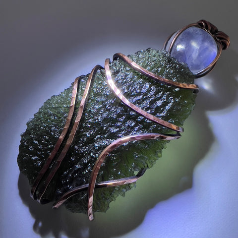 Antique Copper Wrapped Chlum Moldavite &amp; Moonstone Pendant – 9.5g