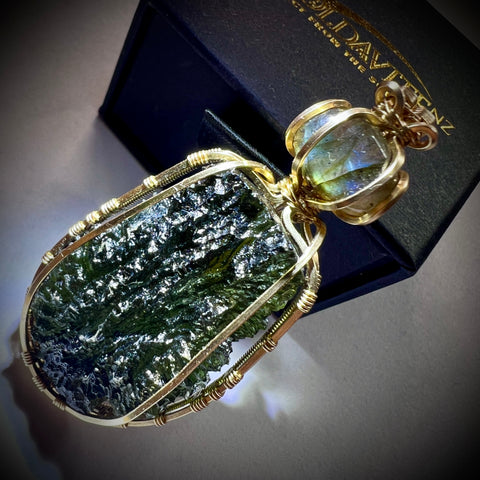 14k Gold-Fill pendant I 11.01g I Maly Chlum