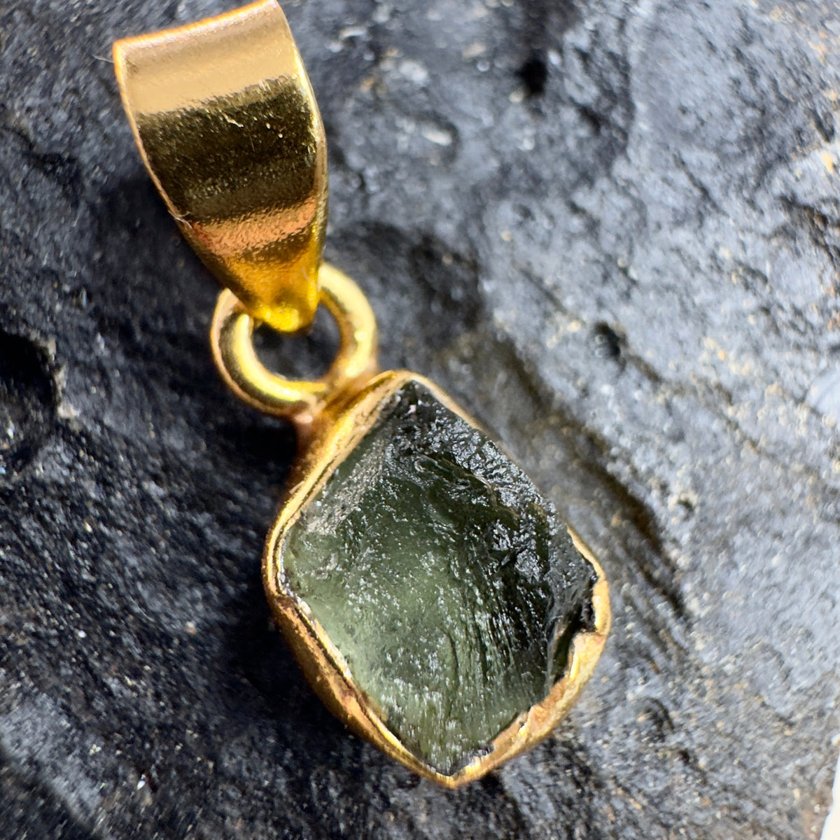 Gold Plated Sterling Silver Moldavite Pendant | 1.52g | Chlum