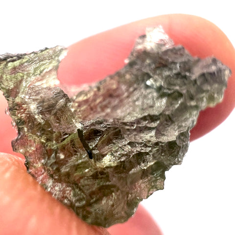 Raw moldavite | 1.29g | Marouskovo Pole