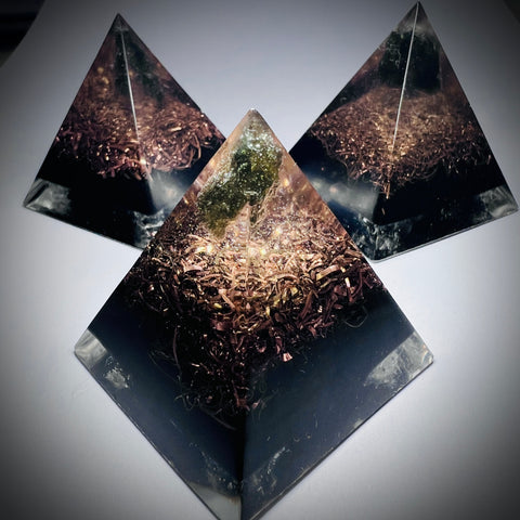 Orgonite Pyramid - Moldavite, Copper, Shungite, Quartz