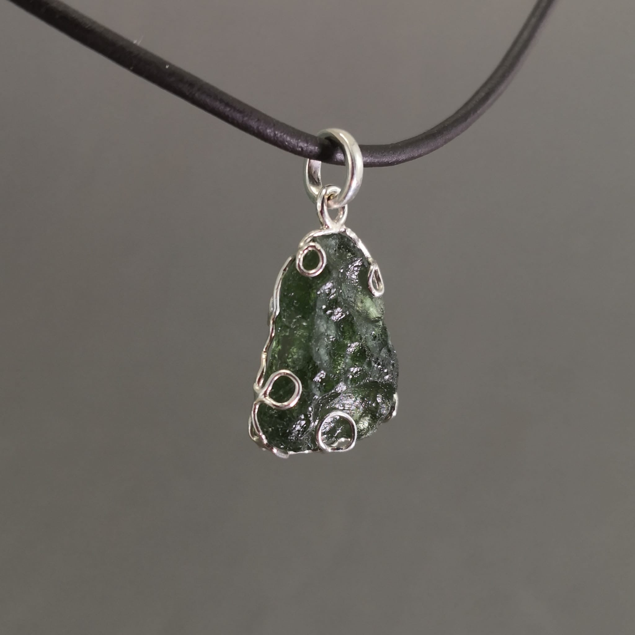 Moldavite/Silver pendant 2.25g