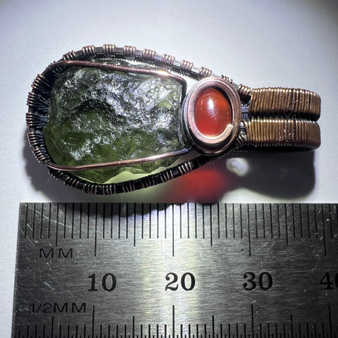 Moldavite and Carnelian Copper Pendant | 2.76g | Vrabce