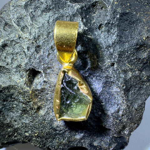 Gold Plated Moldavite Pendant | 1.58g | Chlum