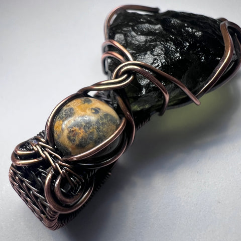 Moldavite & Leopard Jasper Pendant | 3.44g | Vrabce