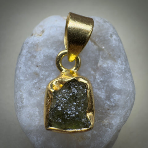 Gold Plated Sterling Silver Moldavite Pendant | 1.4g | Chlum
