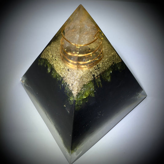 Orgone Generator Pyramid - Moldavite, Copper Spirals, Shungite, Olivine & Quartz | 75mm | Chlum