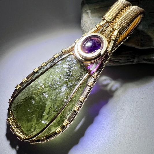Moldavite and Amethyst Gold Pendant | 1.95g | Chlum