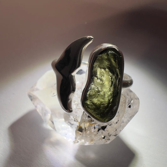Sterling Silver Moldavite Whale Ring - Size 7