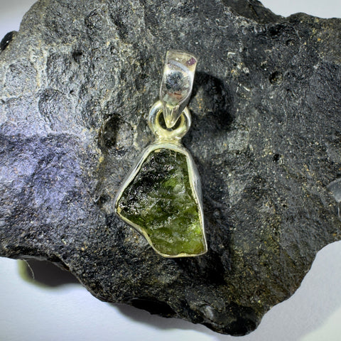 Sterling Silver Moldavite Pendant | 1.64g | Chlum