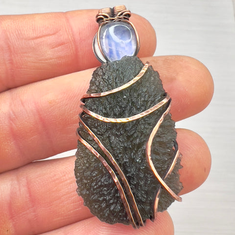 Antique Copper Wrapped Chlum Moldavite &amp; Moonstone Pendant – 9.5g