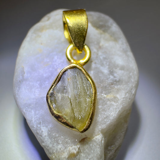Gold Plated Moldavite Pendant | 1.25g | Chlum