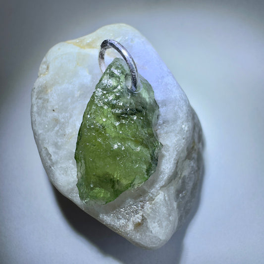 Silver Moldavite Pendant | 1.05g | Chlum