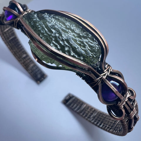 Moldavite & Amethyst Copper Bracelet | 1.82g | Maly Chlum