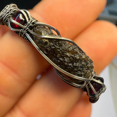 Moldavite/Silver Bracelet with Garnet Accents - (S/M Adjustable)