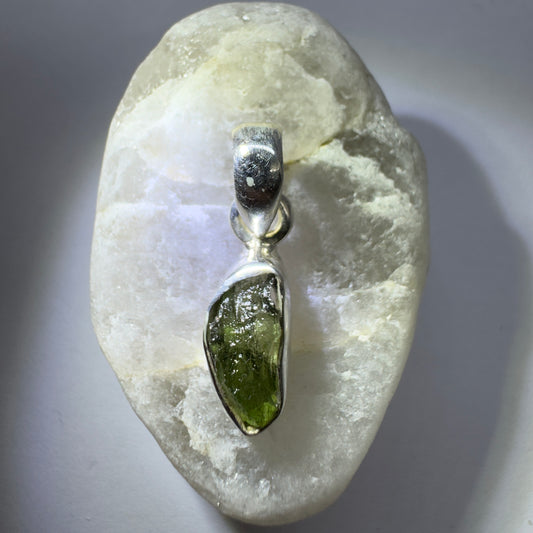 Sterling Silver Moldavite Pendant | 1.34g | Chlum