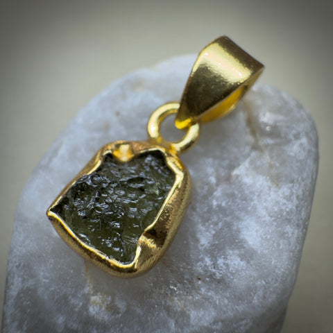 Gold Plated Sterling Silver Moldavite Pendant | 1.4g | Chlum