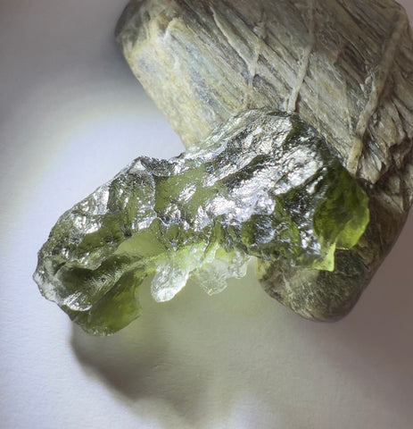3.38g Maly Chlum Moldavite