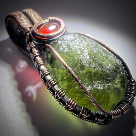 Moldavite and Carnelian Copper Pendant | 2.76g | Vrabce