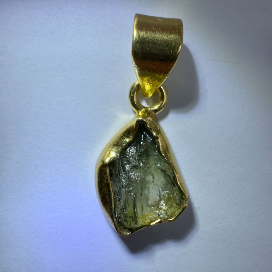 Gold plated Moldavite pendant 1.58g Chlum