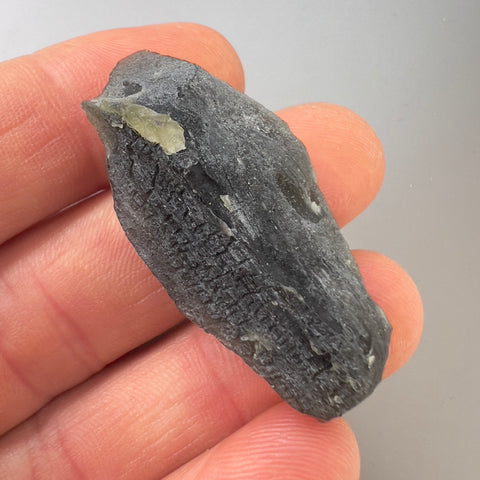 "Frosty" Moldavite | 13.38g | Nesmen Zahrada